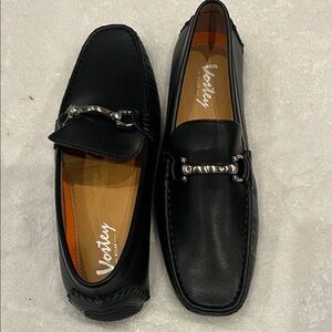 Vostey Black Leather Men's Loafers with Silver Accent